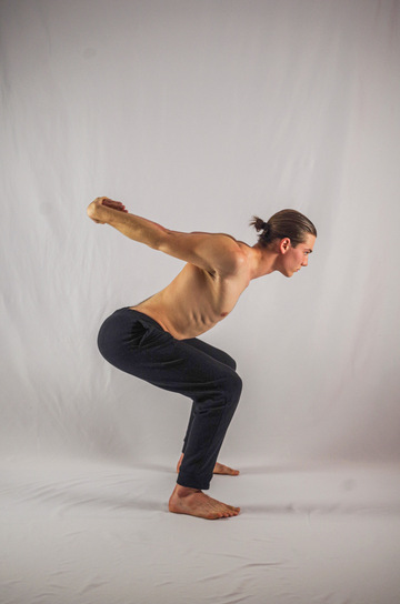 Artem, professeur de yoga