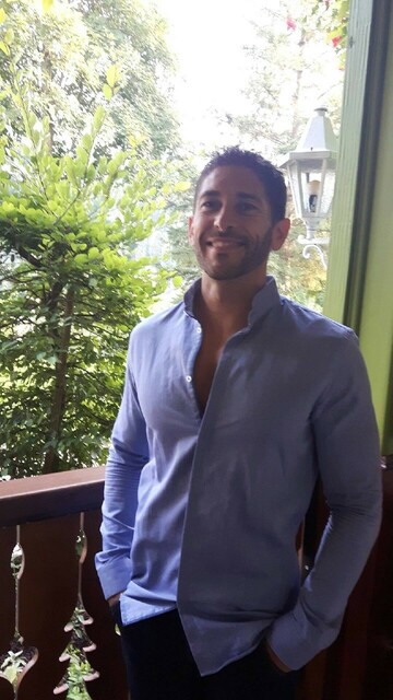 Laurent, professeur de gym posturale, dos Laurent, professeur de gym posturale, dos